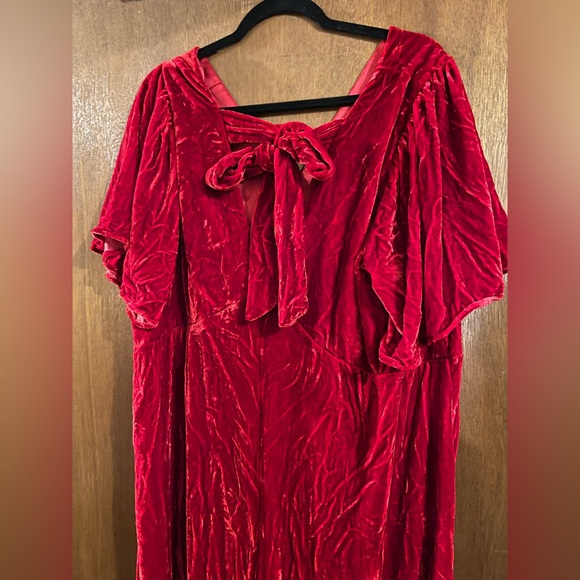 ModCloth 1930’s Captivating Charisma Red Velvet Maxi Formal Dress New NWT - Picture 5 of 6